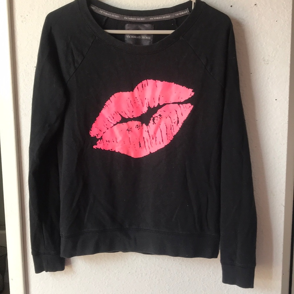 Victoria’s Secret size S black 💋 crewneck